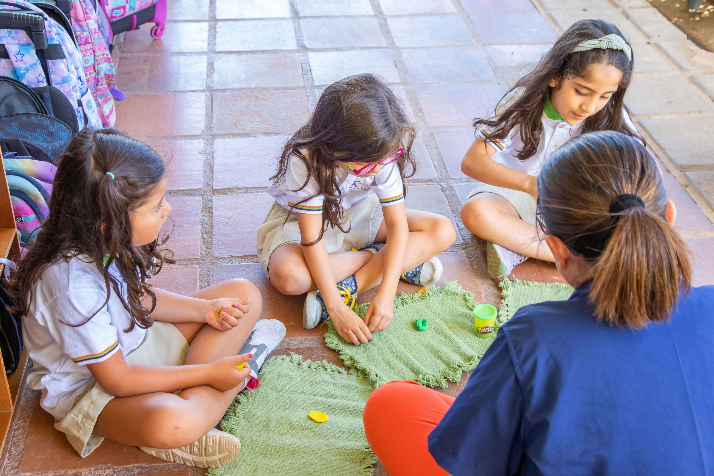 Niñas Jugando