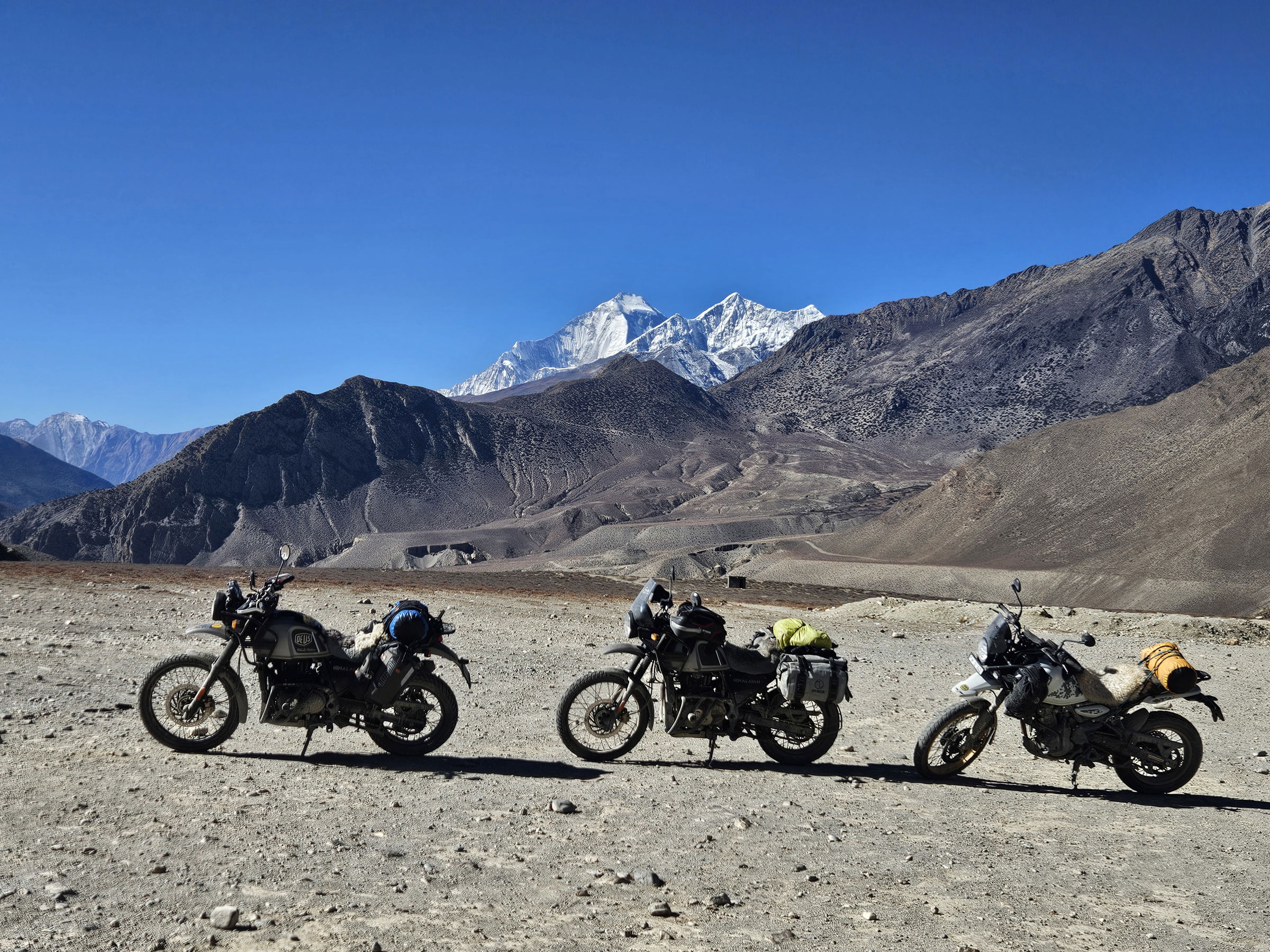 CARRETERA EN NEPAL