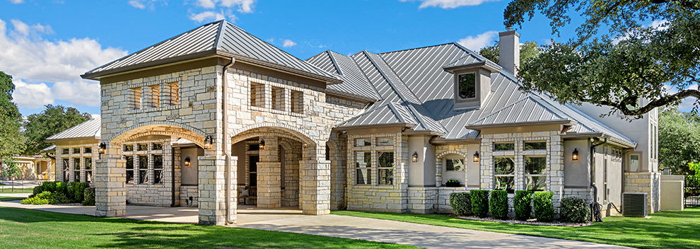 Real Estate Photography,taken in the front of this mansion in Covington