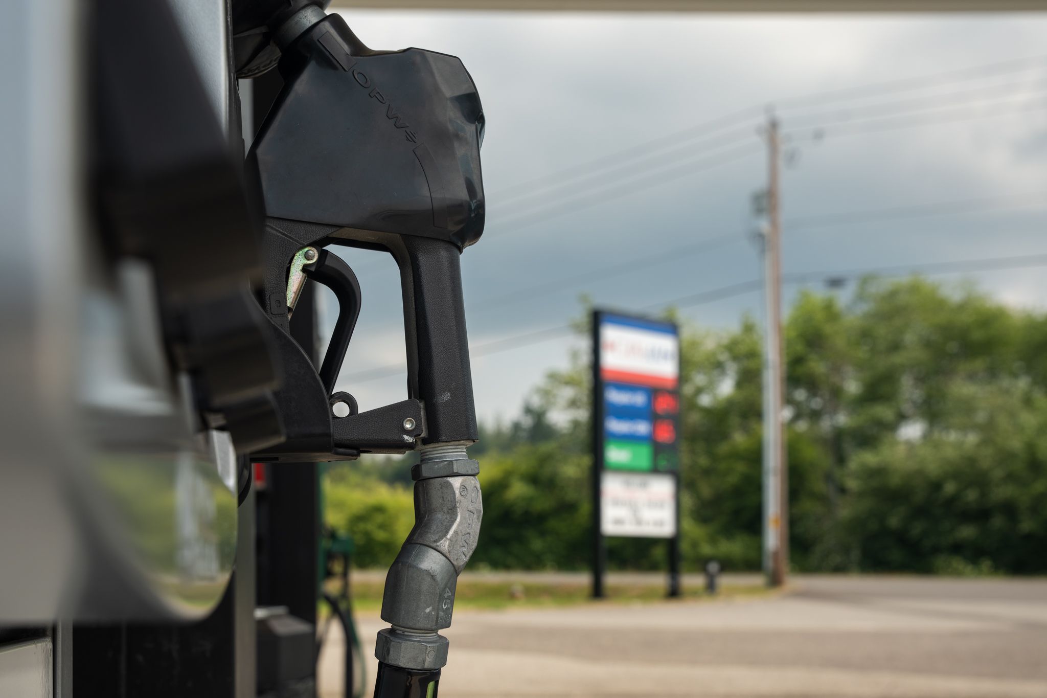 16 Pumps, Free Air Checks