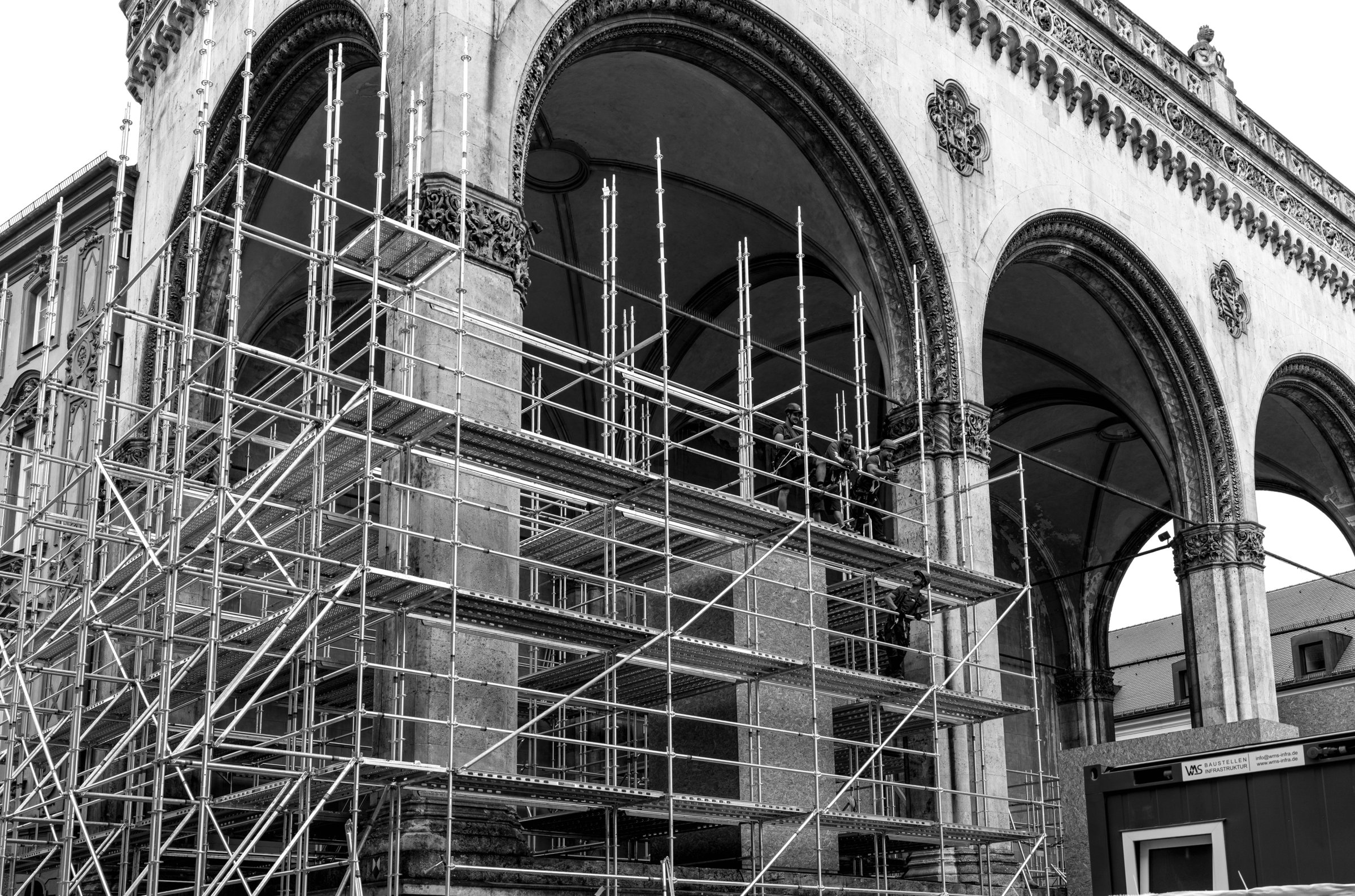 scaffolding structures