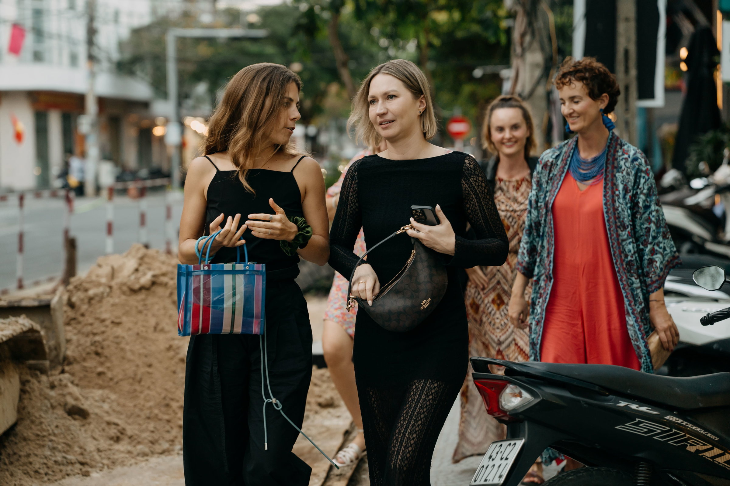 girls walking in the streets of Da Nang