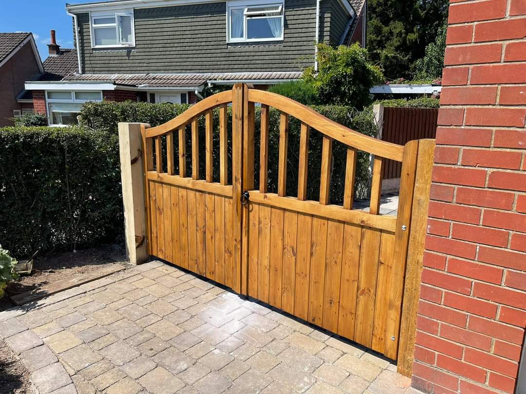 Made to measure driveway gates that provide security and style 