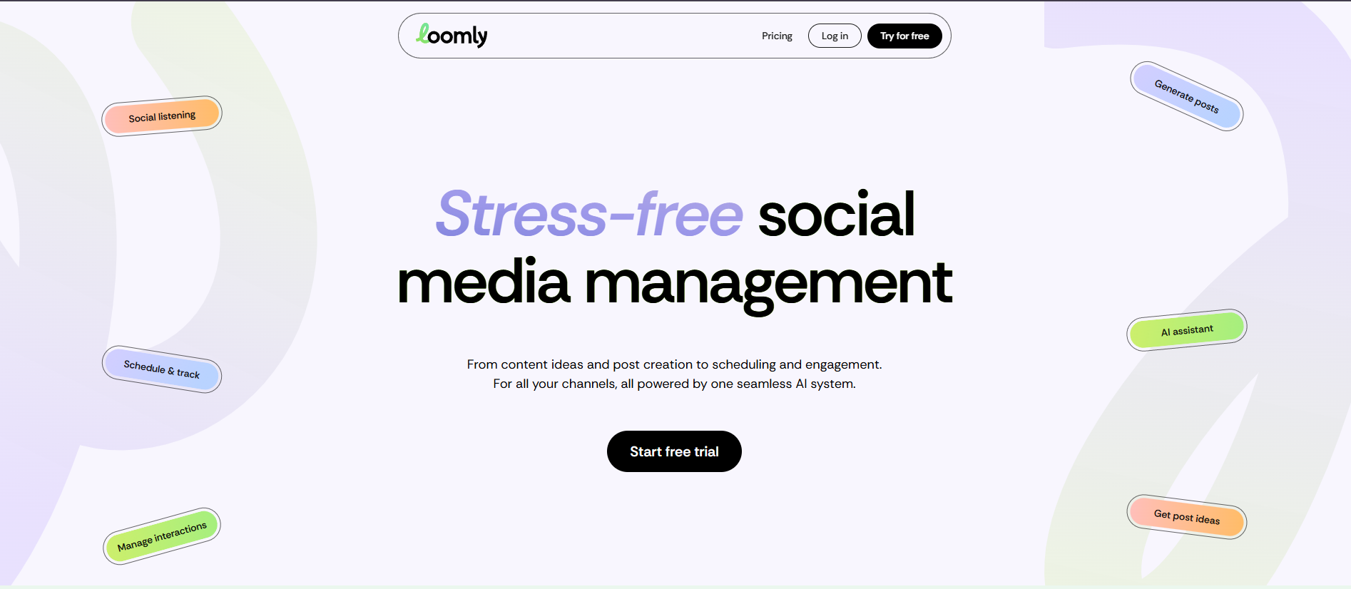 Loomly homepage