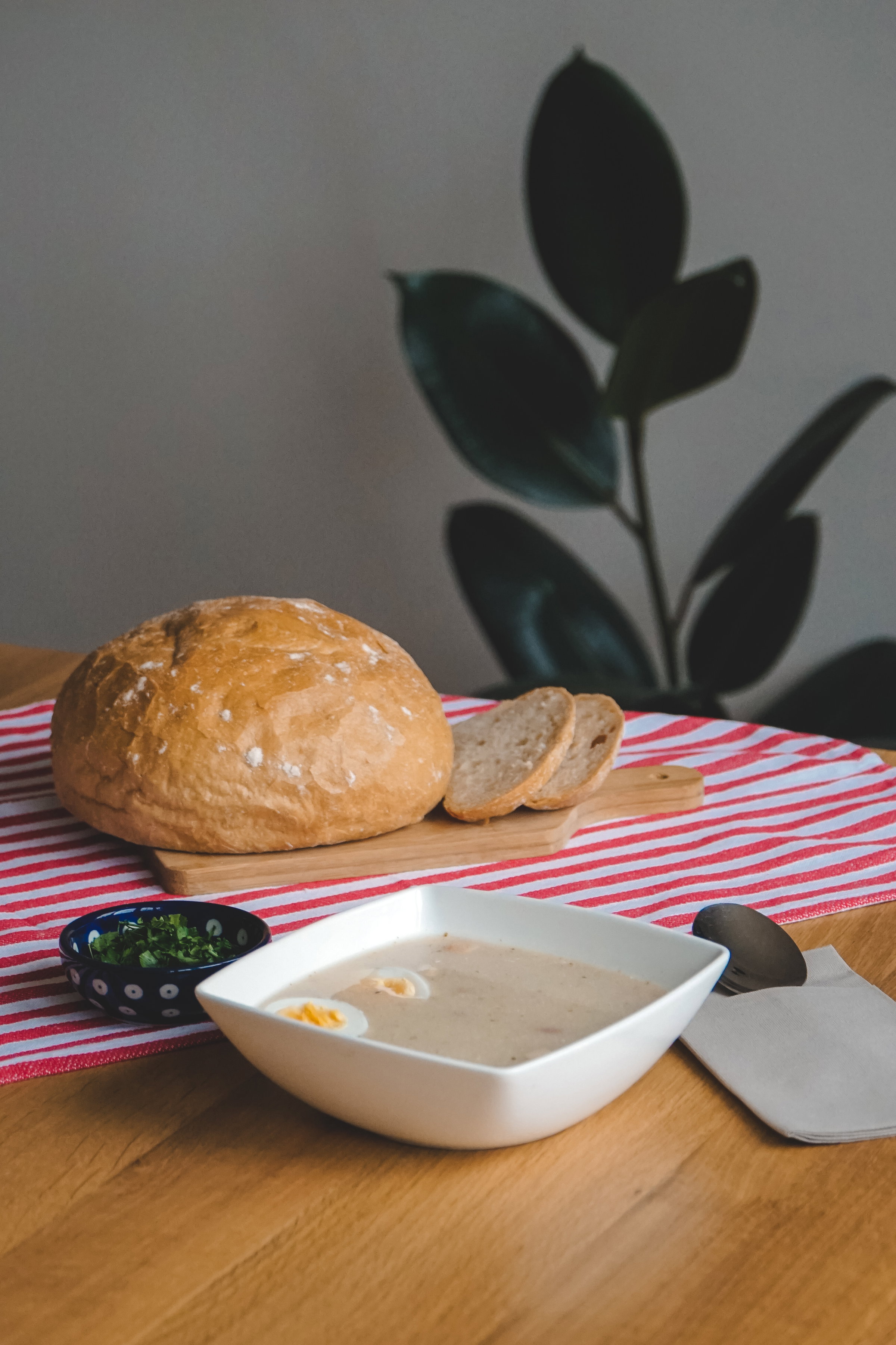 A bowl of żurek, made together at the workshop.