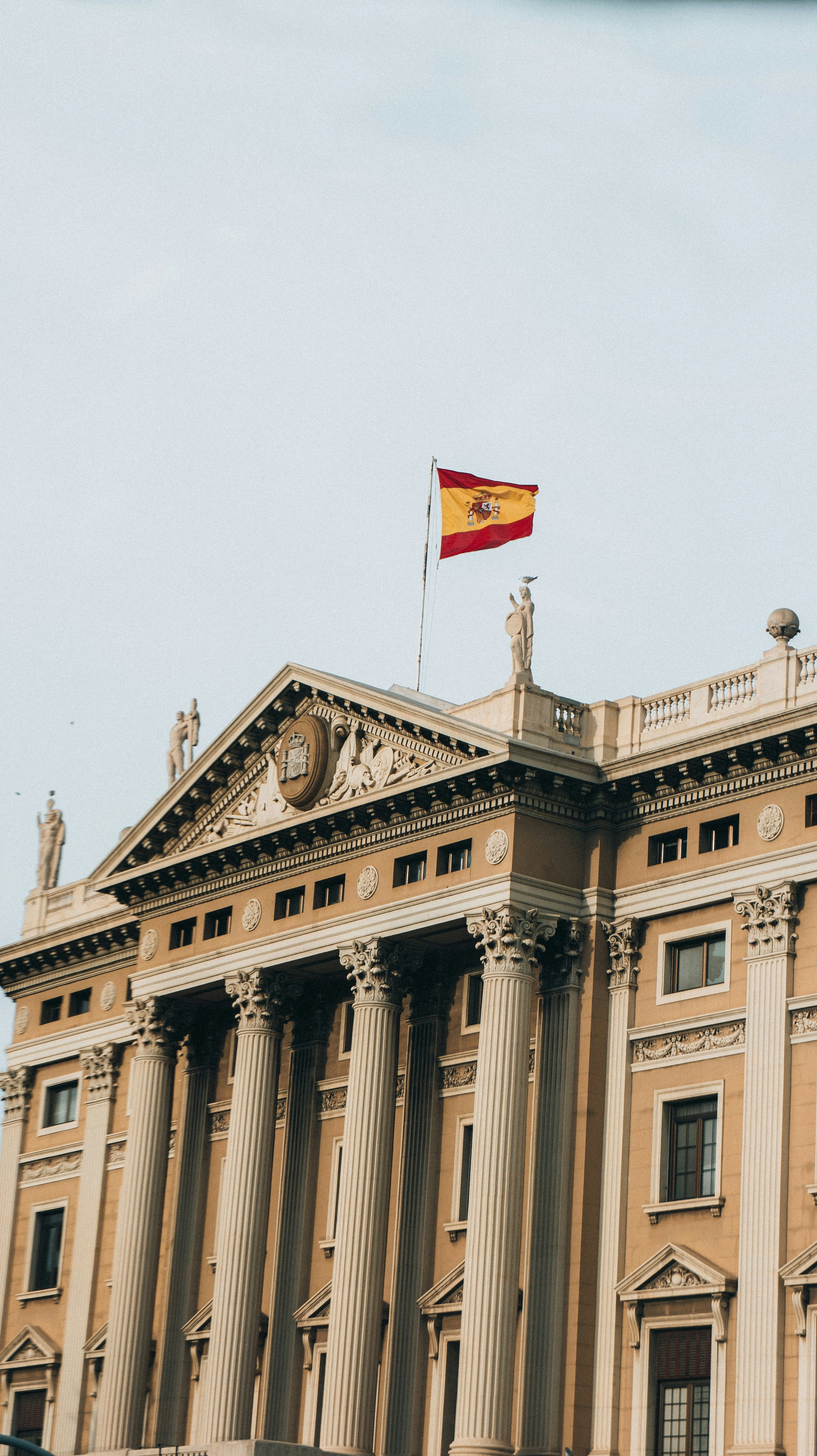 spain administrative support