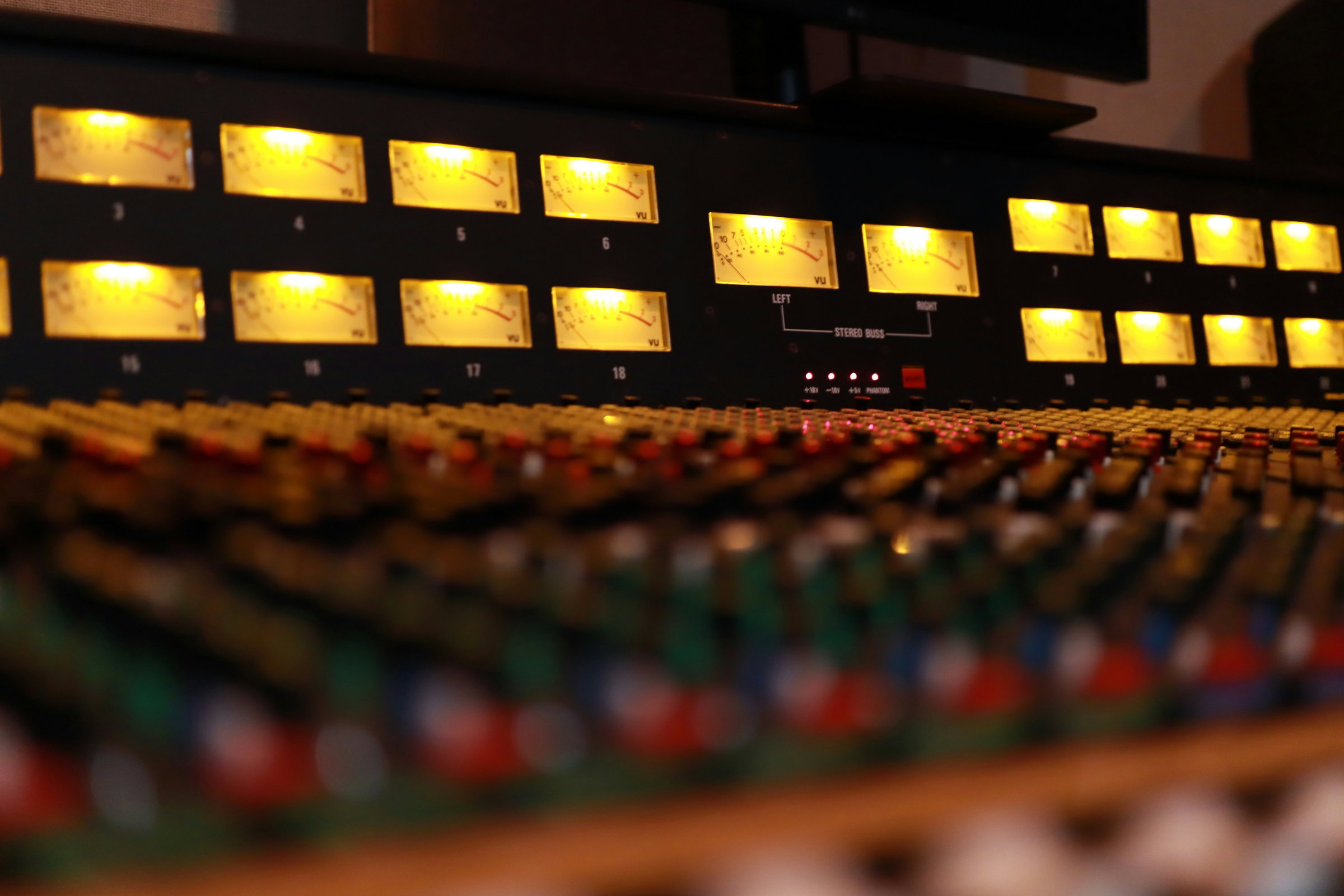 Mastering suite with calibrated acoustic environment and premium outboard gear collection